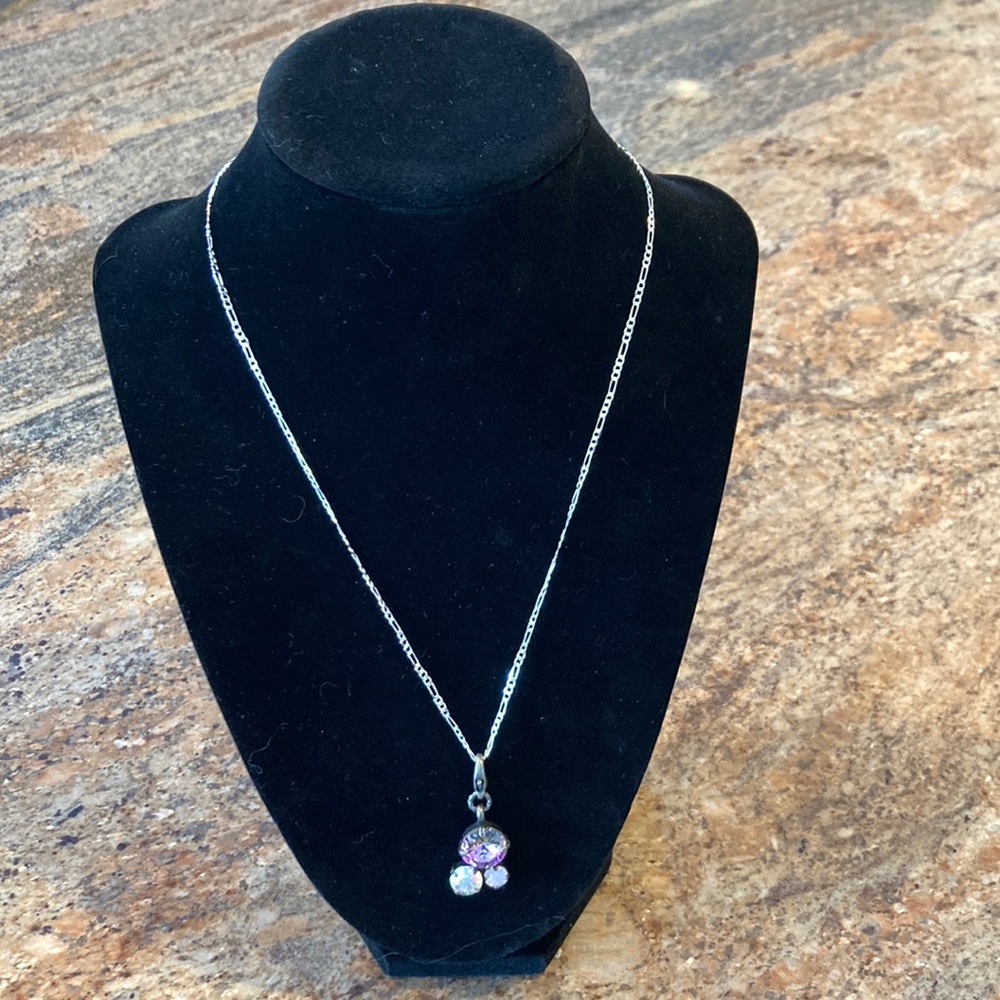 Sparkling 3 crystal pendant set in gunmetal grey setting (non-branded)